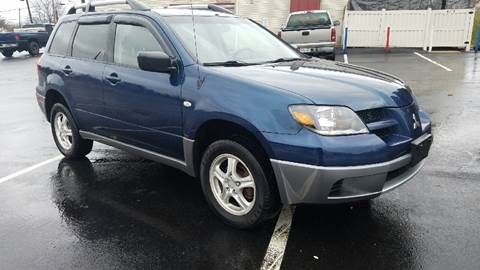 2004 Mitsubishi Outlander for sale at Five Star Auto Group in North Canton OH