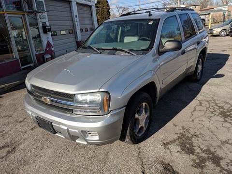 2007 Chevrolet TrailBlazer for sale at HILUX AUTO SALES in Chicago IL