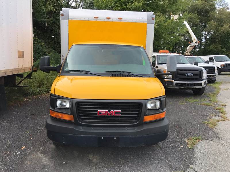 2011 Gmc Savana Cutaway 3500 2dr 177 in. WB Cutaway Chassis w/ 1WT In ...