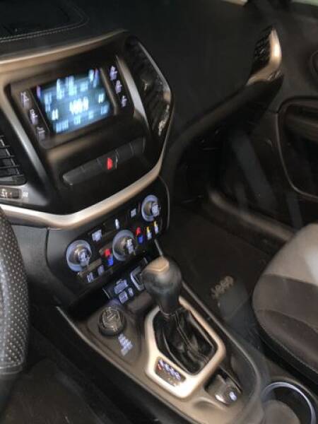 2014 Jeep Cherokee (image 7)
