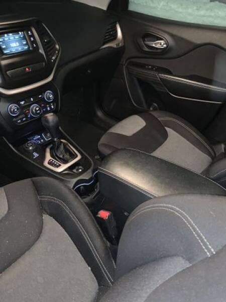 2014 Jeep Cherokee (image 15)