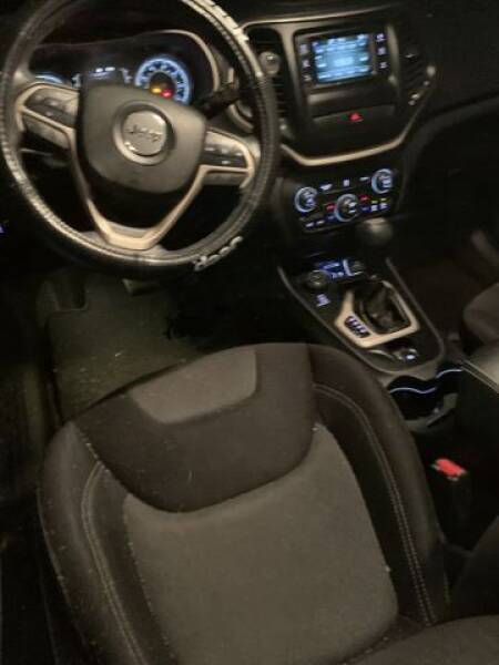 2014 Jeep Cherokee (image 14)