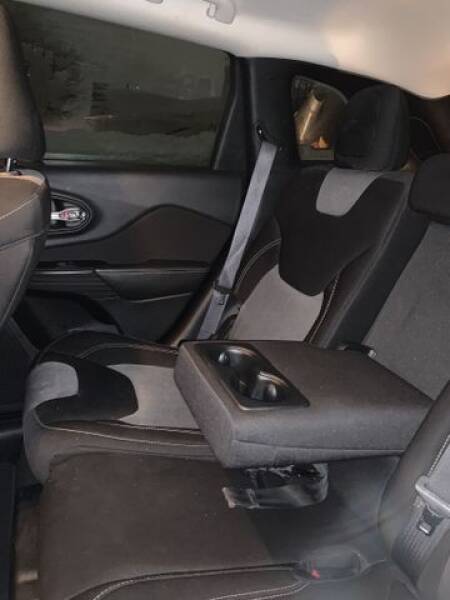 2014 Jeep Cherokee (image 11)