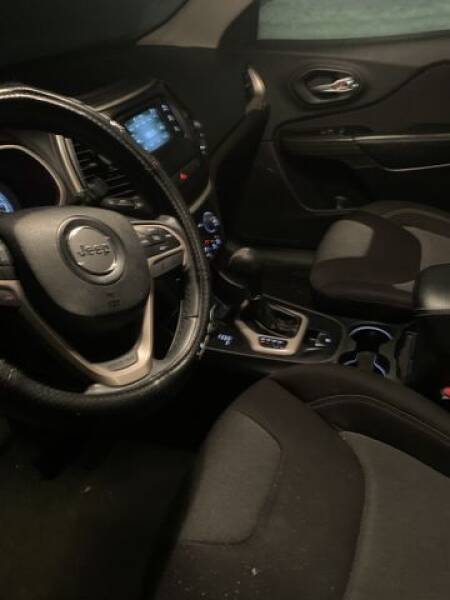 2014 Jeep Cherokee (image 2)
