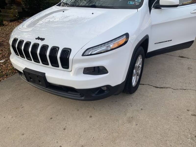 2014 Jeep Cherokee (image 18)