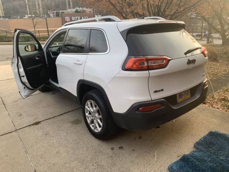 2014 Jeep Cherokee (image 21)