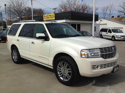 2007 Lincoln Navigator for sale at Dino Auto Sales in Omaha NE