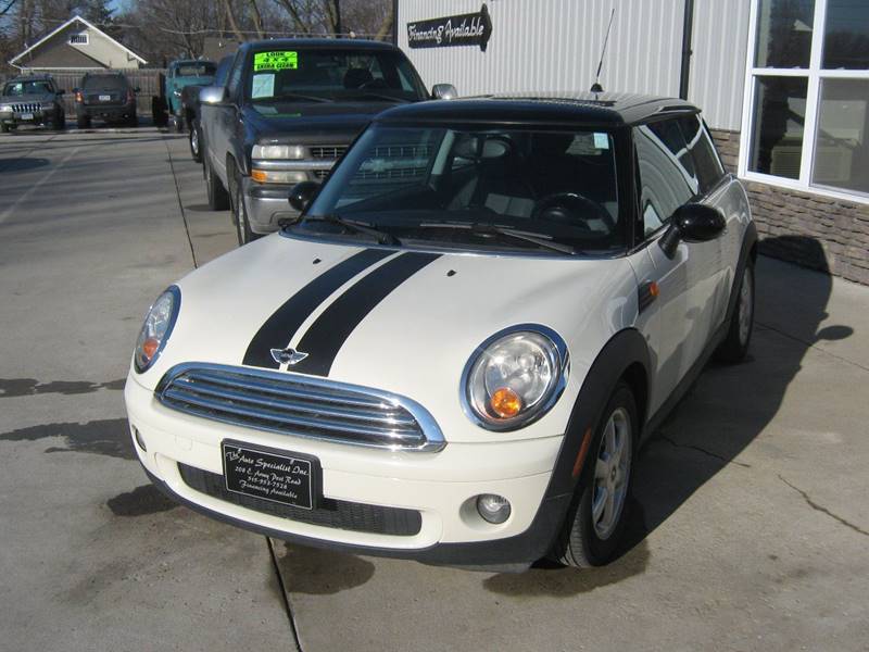 2009 MINI Cooper for sale at The Auto Specialist Inc. in Des Moines IA
