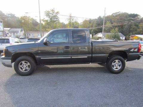 2004 Chevrolet Silverado 1500 for sale at Middle Ridge Motors in New Bloomfield PA
