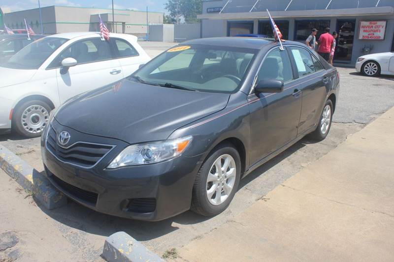 2011 Toyota Camry for sale at River City Motors, Inc in Memphis TN