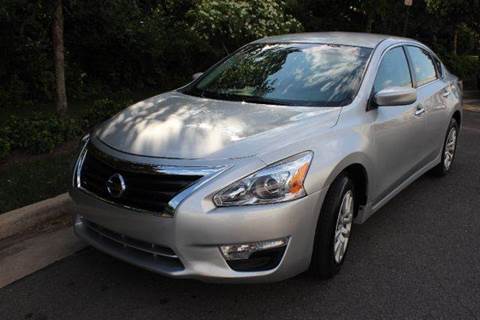 2015 Nissan Altima for sale at M & M Auto Brokers in Chantilly VA