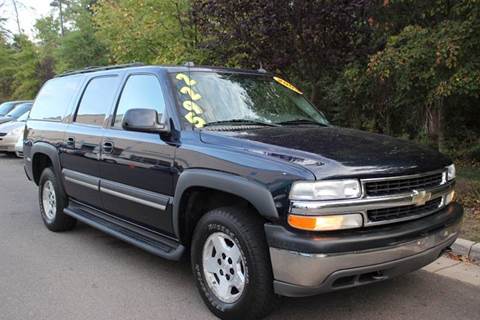 2005 Chevrolet Suburban for sale at M & M Auto Brokers in Chantilly VA