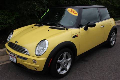 2004 MINI Cooper for sale at M & M Auto Brokers in Chantilly VA
