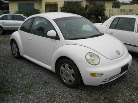 1998 Volkswagen Beetle for sale at MIDLAND MOTORS LLC in Tacoma WA