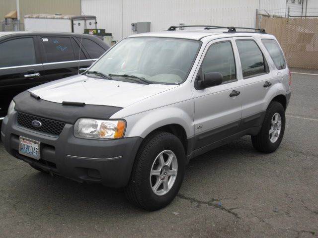 2004 Ford Escape for sale at MIDLAND MOTORS LLC in Tacoma WA