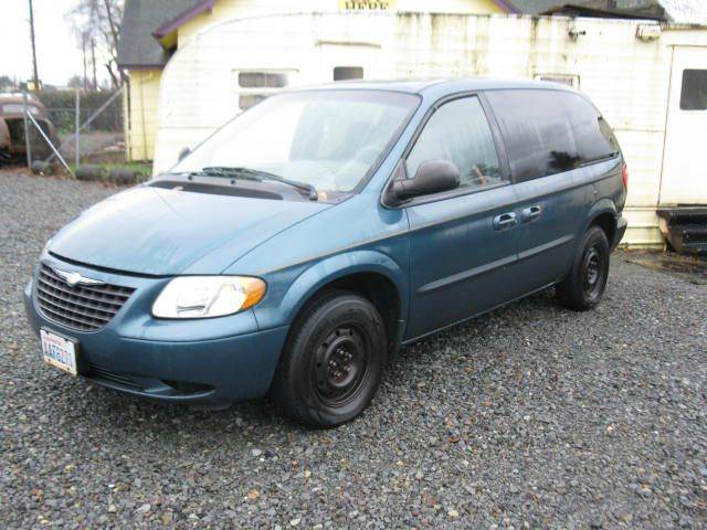 2002 Chrysler Voyager for sale at MIDLAND MOTORS LLC in Tacoma WA