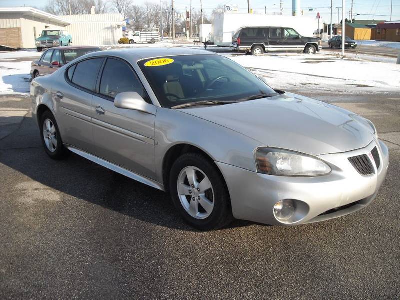 2006 Pontiac Grand Prix for sale at Captain Auto in Bluffton IN