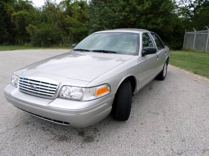 2003 Ford Crown Victoria for sale at Grand Prize Cars in Cedar Lake IN