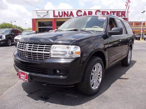 2008 Lincoln Navigator for sale at LUNA CAR CENTER in San Antonio TX