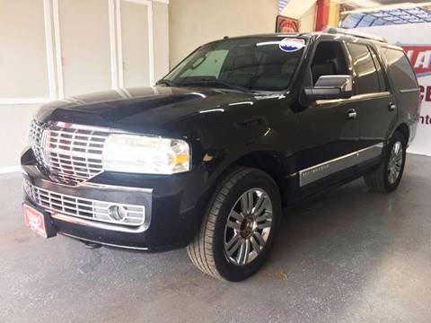 2008 Lincoln Navigator for sale at LUNA CAR CENTER in San Antonio TX