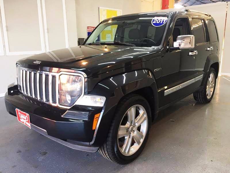 2011 Jeep Liberty for sale at LUNA CAR CENTER in San Antonio TX