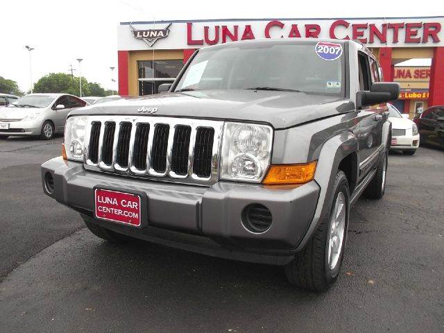 2007 Jeep Commander for sale at LUNA CAR CENTER in San Antonio TX