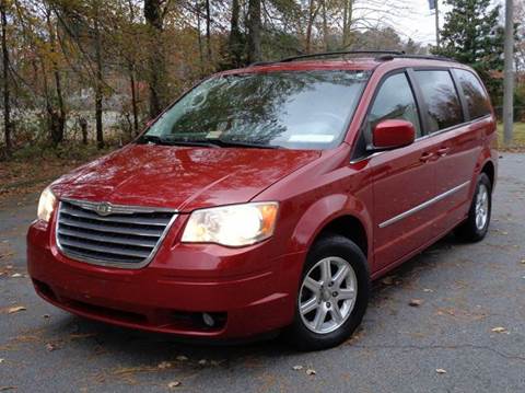 2009 Chrysler Town and Country for sale at Liberty Motors in Chesapeake VA