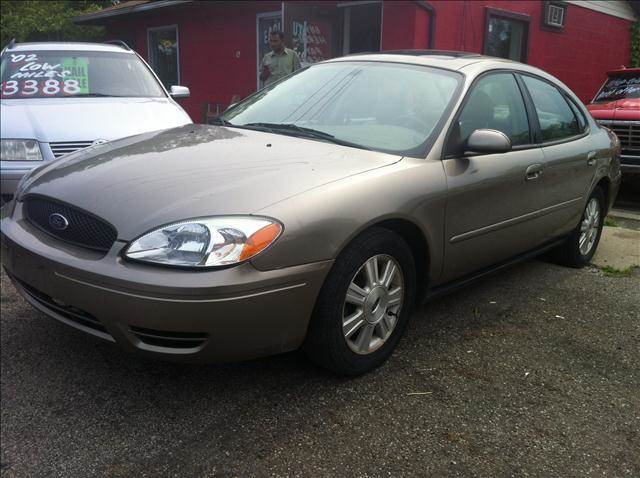 2005 Ford Taurus for sale at KB Auto Mall LLC in Akron OH