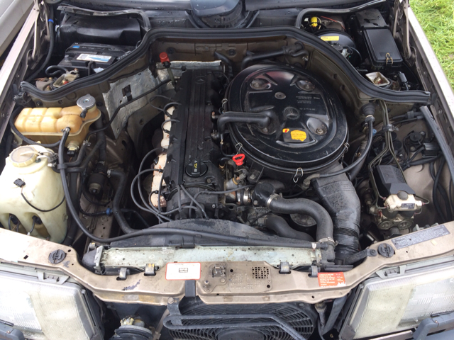 1989 Mercedes-Benz 260-Class