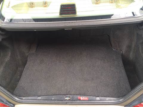 1989 Mercedes-Benz 260-Class