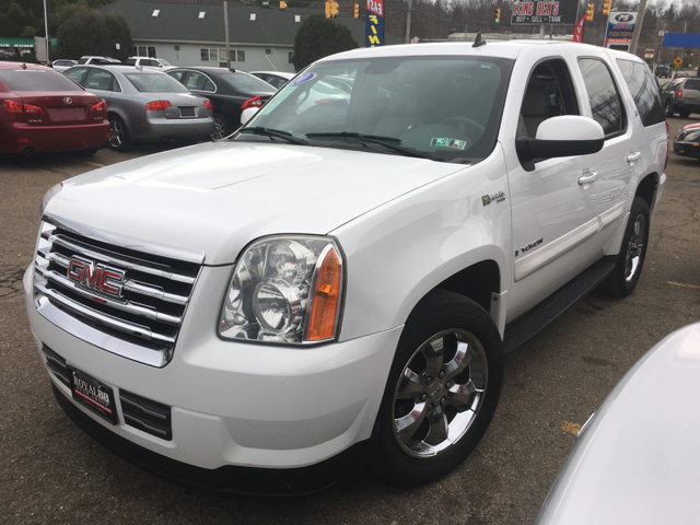 2009 GMC Yukon for sale at KB Auto Mall LLC in Akron OH