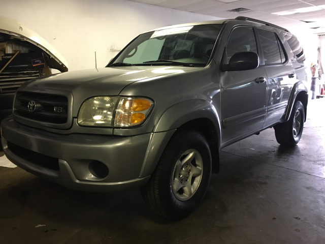 2001 Toyota Sequoia for sale at KB Auto Mall LLC in Akron OH