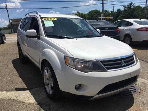 2007 Mitsubishi Outlander for sale at KB Auto Mall LLC in Akron OH