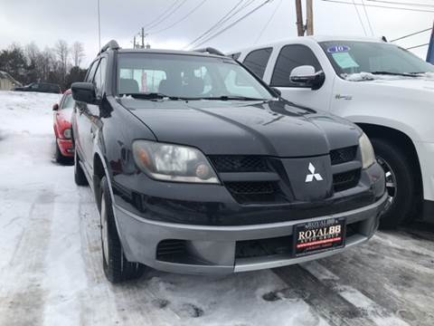 2004 Mitsubishi Outlander for sale at KB Auto Mall LLC in Akron OH