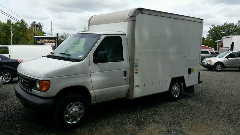 2005 Ford E-Series Chassis for sale at Nesters Autoworks in Bally PA