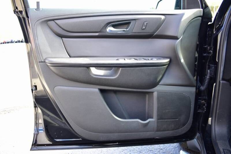 2016 Chevrolet Traverse LT (image 26)