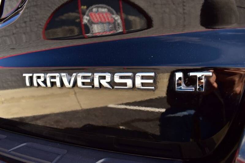 2016 Chevrolet Traverse LT (image 15)