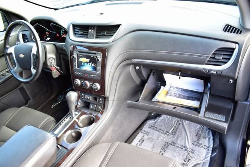 2016 Chevrolet Traverse LT (image 45)