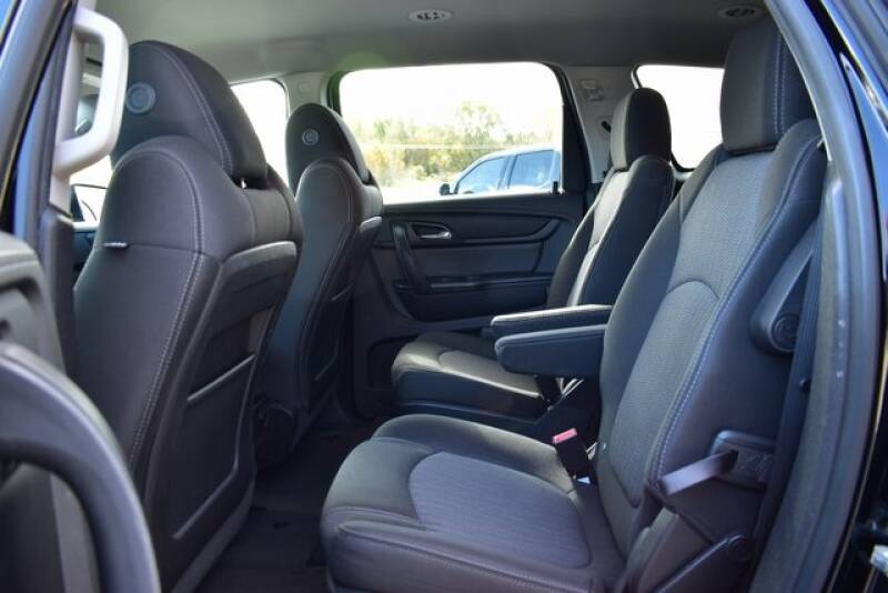 2016 Chevrolet Traverse LT (image 32)