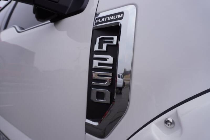 2018 Ford F-250 Super Duty (image 9)