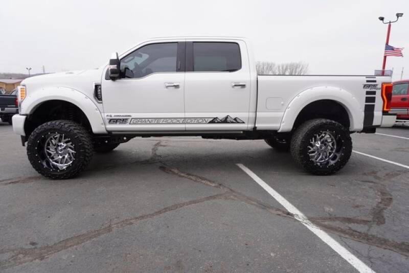 2018 Ford F-250 Super Duty (image 40)