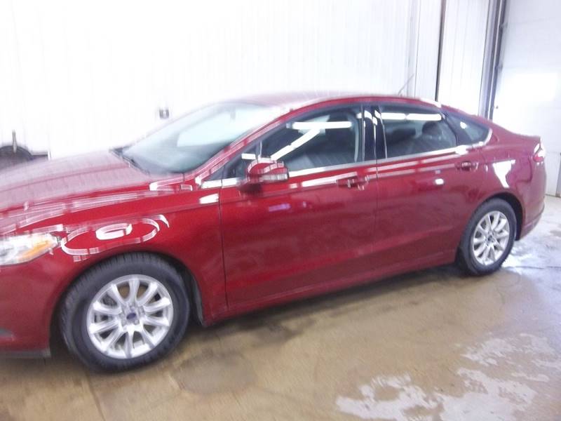 2016 Ford Fusion SE