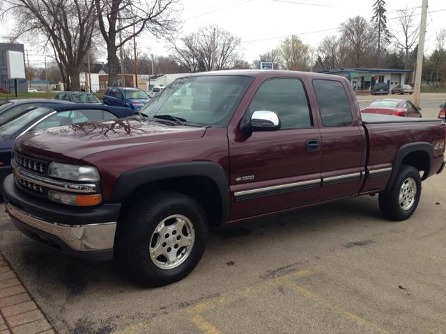 2000 Chevrolet Silverado 1500 Ls Ext Cab 4 Door Short Bed 4wd In