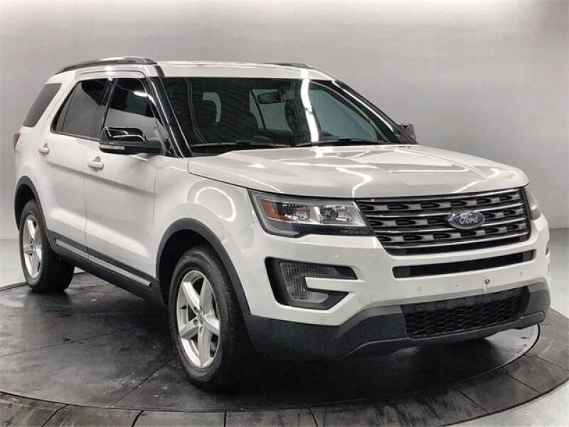 2017 Ford Explorer XLT (image 28)