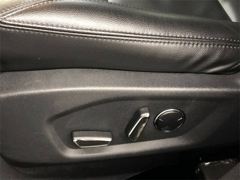 2017 Ford Explorer XLT (image 25)
