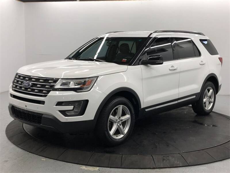 2017 Ford Explorer XLT (image 30)