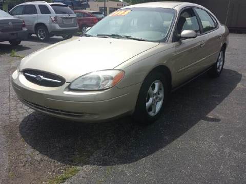 2001 Ford Taurus for sale at Global Auto Sales in Hazel Park MI