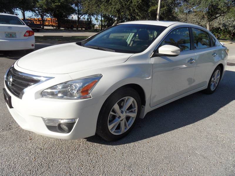 2013 Nissan Altima for sale at Best Choice Auto Center in Hollywood FL
