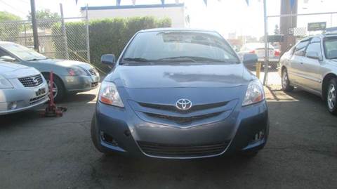 2007 Toyota Yaris for sale at Queen Auto Sales in Denver CO