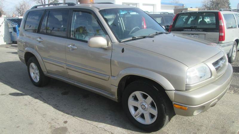 2002 Suzuki XL7 for sale at Queen Auto Sales in Denver CO